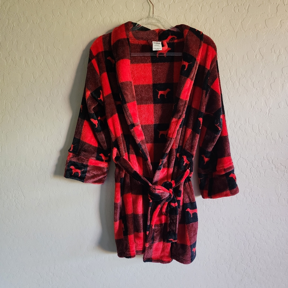 VS PINK Buffalo Plaid Robe Medium/Large‎